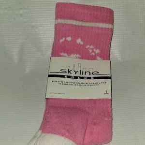 Skyline Socks Hawaii White and Pink with Hawaii and Palm on socks NEW